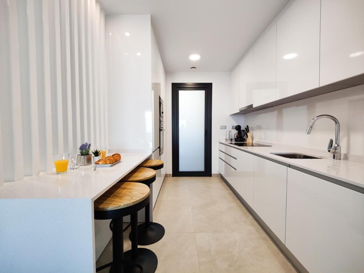 Sunset Cliffs Sea View Apartments Бенидорм Экстерьер фото