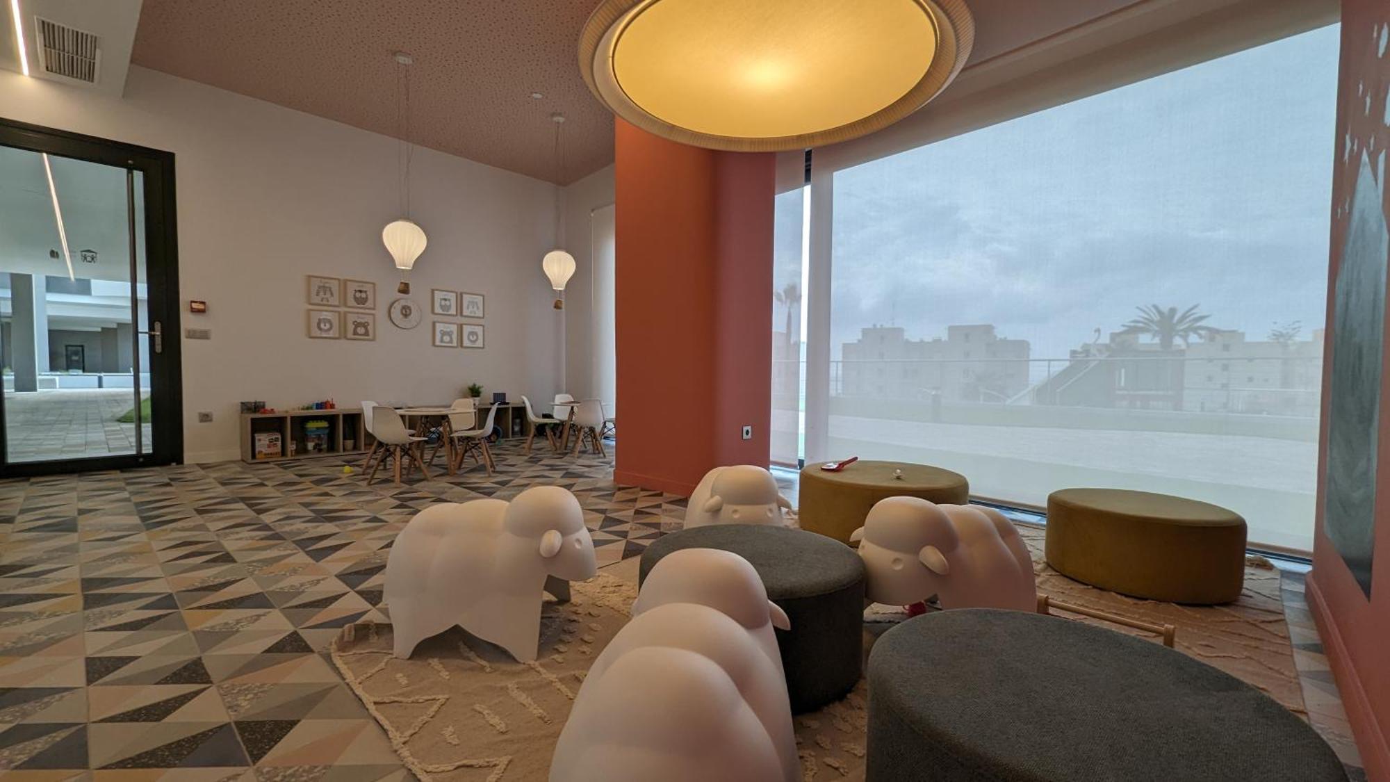 Sunset Cliffs Sea View Apartments Бенидорм Экстерьер фото